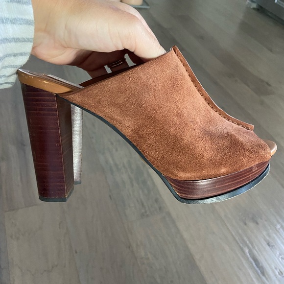 Chloe Suede Heels - Picture 4 of 5